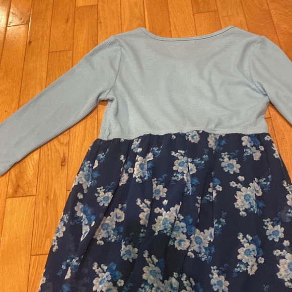 Size 10 girls Sequin Hearts dress - Picture 4 of 4